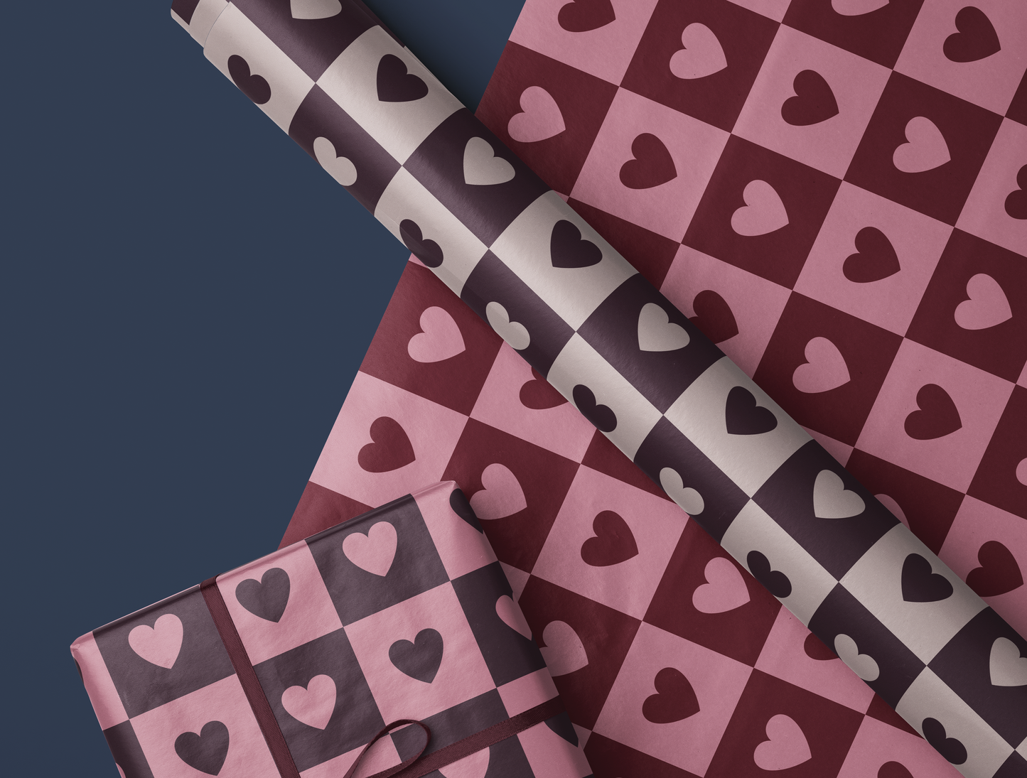 Papier Cadeau Cœur à Carreaux | Motif de Cœurs Géométriques Avoine Clair & Prune Intense